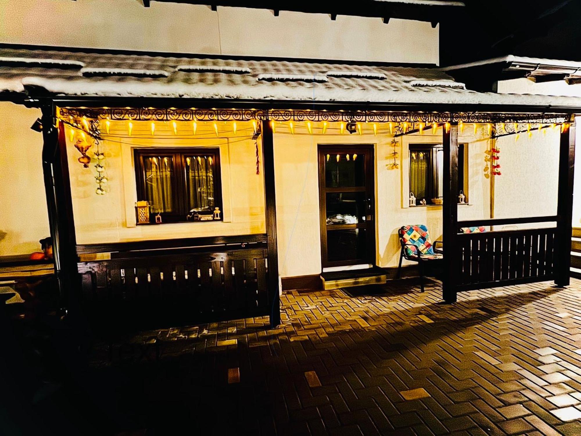 R&B Guest House Campulung Moldovenesc Ngoại thất bức ảnh